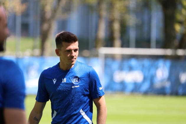 23.04.2026, xrekx, Fussball 2.Bundesliga, Karlsruher SC - Training v.l. Marvin Wanitzek (Karlsruher SC) (DFL DFB REGULATIONS PROHIBIT ANY USE OF PHOTOGRAPHS as IMAGE SEQUENCES and or QUASI-VIDEO) Karlsruhe