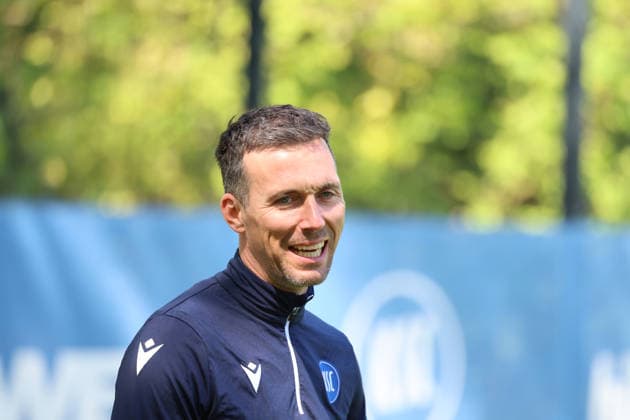 23.04.2026, xrekx, Fussball 2.Bundesliga, Karlsruher SC - Training v.l. Christian Eichner Trainer (Karlsruher SC) (DFL DFB REGULATIONS PROHIBIT ANY USE OF PHOTOGRAPHS as IMAGE SEQUENCES and or QUASI-VIDEO) Karlsruhe
