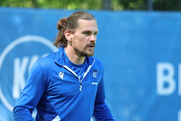 23.04.2026, xrekx, Fussball 2.Bundesliga, Karlsruher SC - Training v.l. Sebastian Jung (Karlsruher SC) (DFL DFB REGULATIONS PROHIBIT ANY USE OF PHOTOGRAPHS as IMAGE SEQUENCES and or QUASI-VIDEO) Karlsruhe