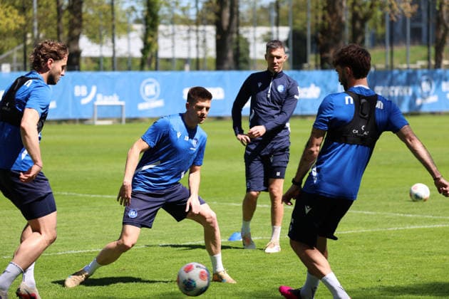 23.04.2026, xrekx, Fussball 2.Bundesliga, Karlsruher SC - Training v.l. Marvin Wanitzek (Karlsruher SC) (DFL DFB REGULATIONS PROHIBIT ANY USE OF PHOTOGRAPHS as IMAGE SEQUENCES and or QUASI-VIDEO) Karlsruhe