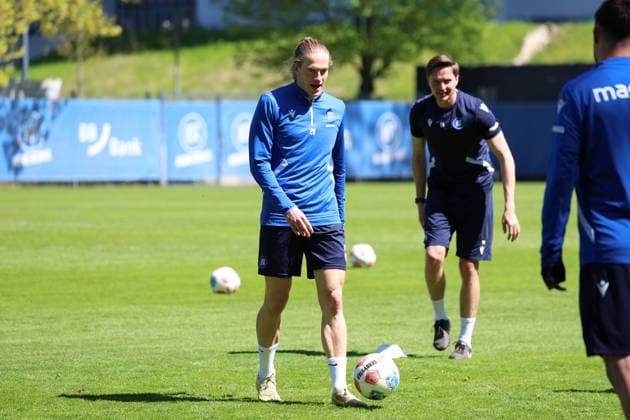 23.04.2026, xrekx, Fussball 2.Bundesliga, Karlsruher SC - Training v.l. David Herold (Karlsruher SC) (DFL DFB REGULATIONS PROHIBIT ANY USE OF PHOTOGRAPHS as IMAGE SEQUENCES and or QUASI-VIDEO) Karlsruhe