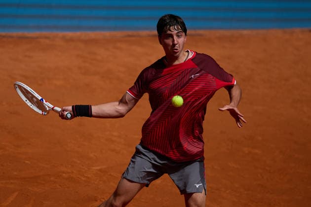 Mutua Madrid Open - Day Four Alexander Shevchenko of Kazakhstan plays a forehand against Jaume Munar of Spain during the MenÕs Singles match on day four of the Mutua Madrid Open at Caja Magica on April 23, 2026, in Madrid, Spain. Madrid Caja Magica Madrid Spain RL_MMO2K26_000723 Copyright: xRicardoxLarreinax