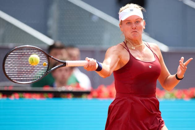 Mutua Madrid Open - Day Four Peyton Stearns of United States plays a forehand against Aryna Sabalenka during the GirlÕs Singles match on day four of the Mutua Madrid Open at Caja Magica on April 23, 2026, in Madrid, Spain. Madrid Caja Magica Madrid Spain RL_MMO2K26_000785 Copyright: xRicardoxLarreinax