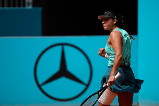 April 23, 2026, Madrid, Madrid, Spain: Jessica Bouzas of Spain plays against Diana Shnaider of Rusia during the Mutua Madrid Open 2026, ATP, Tennis Herren Masters 1000 and WTA, Tennis Damen 1000, at La Caja Magica on April 23, 2026 in Madrid, Spain. Madrid Spain - ZUMAa181 20260423_zaa_a181_145 Copyright: xOscarxJ.xBarrosox