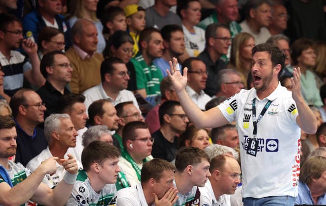 23.04.2026, Deutschland, Göppingen, Handball DAIKIN HBL Bundesliga, FRISCH AUF! Göppingen vs. Rhein-Neckar Löwen, FAG Trainer Ben Matschke