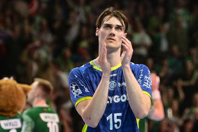 23.04.2026, xlakx, Handball Daikin HBL, Fuechse Berlin - VfL Gummersbach v.l.Miro Schluroff (VfL Gummersbach) enttaeuscht, schaut enttaeuscht, niedergeschlagen, disappointed Berlin