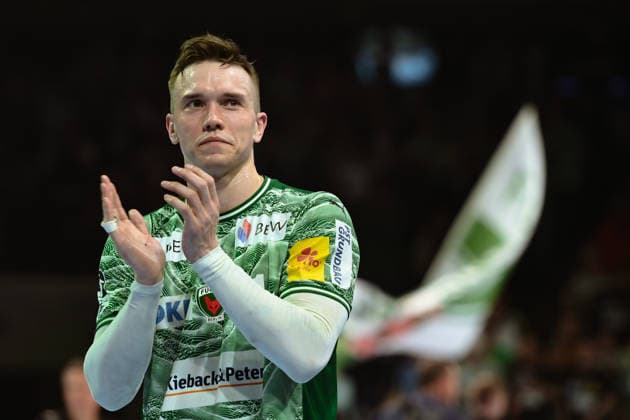 23.04.2026, xlakx, Handball Daikin HBL, Fuechse Berlin - VfL Gummersbach v.l. Lasse Andersson (Fuechse Berlin) Jubel ueber den Sieg, Jubel nach Spielende Berlin