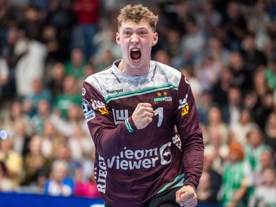 Julian Buchele (Frisch Auf Goeppingen, 01) jubelt lautstark nach einer Parade, Frisch Auf Goeppingen vs. Rhein-Neckar Loewen, Handball, 1. Bundesliga, Herren, Spielzeit 2025 2026, 23.04.2026, Frisch Auf Goeppingen vs. Rhein-Neckar Loewen, Handball, 1. Bundesliga, Herren, Spielzeit 2025 2026, 23.04.2026 Goeppingen Copyright: xEibner-Pressefoto MichaelxSchmidx EP_MST