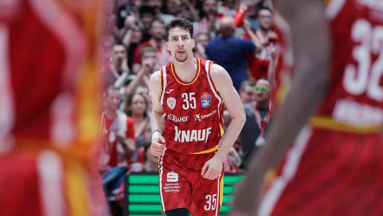 Im Bild: Alen Pjanic (Wuerzburg Baskets, 35) 23.04.2026, Basketball, Fitness First Wuerzburg Baskets vs. FC Bayern Muenchen Basketball, easyCredit BBL, 26. Spieltag, Deutschland, 97072, tectake-Arena Wuerzburg, Copyright: HMBxMedia xJulienxBecker