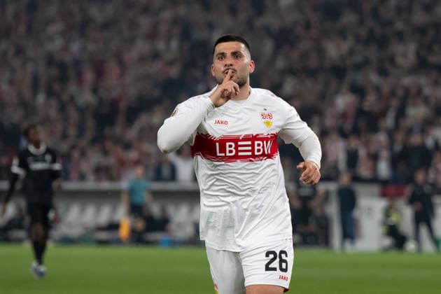 Tor zum 1:1 druch Deniz Undav (VfB Stuttgart 26), Torjubel, jubel, bejubelt sein Tor. GER, VfB Stuttgart vs. SC Freiburg, Fussball, Herren, DFB-Pokal, Halbfinale, Spielzeit 2025 2026, 23.04.2026, DFL DFB REGULATIONS PROHIBIT ANY USE OF PHOTOGRAPHS AS IMAGE SEQUENCES AND OR QUASI-VIDEO, GER, VfB Stuttgart vs. SC Freiburg, Fussball, Herren, DFB-Pokal, Halbfinale, Spielzeit 2025 2026, 23.04.2026 Stuttgart *** Goal to 1 1 druch Deniz Undav VfB Stuttgart 26 , Goal celebration, jubilation, celebrates his goal GER, VfB Stuttgart vs SC Freiburg, Football, Men, DFB Pokal, Semifinal, Season 2025 2026, 23 04 2026, DFL DFB REGULATES PROHIBIT ANY USE OF PHOTOGRAPHS AS IMAGE SEQUENCES AND OR QUASI VIDEO, GER, VfB Stuttgart vs SC Freiburg, Football, Men, DFB Cup, Semi-final, Season 2025 2026, 23 04 2026 Stuttgart Copyright: xEibner-Pressefoto WolfgangxFrankx EP_WFK