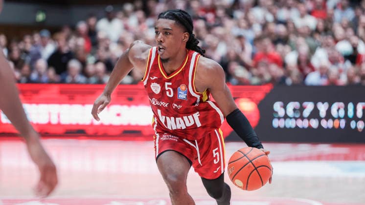Im Bild: Marcus Carr(Wuerzburg Baskets, 5) am Ball 23.04.2026, Basketball, Fitness First Wuerzburg Baskets vs. FC Bayern Muenchen Basketball, easyCredit BBL, 26. Spieltag, Deutschland, 97072, tectake-Arena Wuerzburg, Copyright: HMBxMedia xJulienxBecker