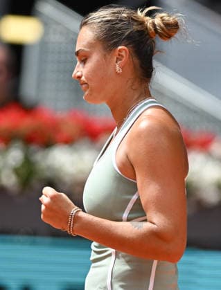 (260424) -- MADRID, April 24, 2026 -- Aryna Sabalenka celebrates scoring during the women s singles round of 64 match between Aryna Sabalenka of Belarus and Peyton Stearns of the United States at the 2026 Madrid Open tennis tournament in Madrid, Spain, on April 23, 2026. ) (SP)SPAIN-MADRID-TENNIS-MADRID OPEN-WOMEN S SINGLES ChengxMin 