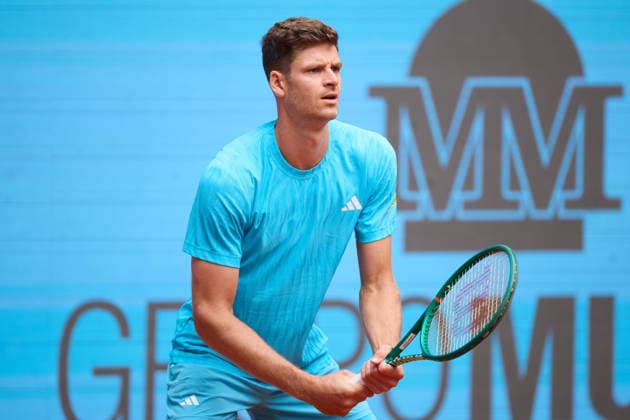 Mutua Madrid Open - Day Five Hubert Hurkacz of Poland looks on against Lorenzo Musetti of Italy during the MenÕs Singles match on day five of the Mutua Madrid Open at Caja Magica on April 24, 2026, in Madrid, Spain. Madrid Caja Magica Madrid Spain RL_MMO2K26_000918 Copyright: xRicardoxLarreinax