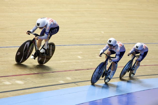 UCI Track World Cup: Nilai Picture by Alex Whitehead SWpix.com - 24 04 2026 - Cycling - UCI Track World Cup: Nilai - Velodrom Nasional Malaysia, Nilai, Malaysia - Women™s Team Sprint - First Round - Kayla Hankins (USA), Mckenna McKee (USA), Hayley Yoslov (USA) Nilai Velodrom Nasional Malaysia Malaysia Copyright: x xSWpix.comx(t axPhotographyxHubxLtd)xAlexxWhitehead SWpix.comx SWP-3030-13031