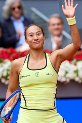 (260424) -- MADRID, April 24, 2026 -- Zheng Qinwen greets the spectators after winning the women s singles round of 64 match between Zheng Qinwen of China and Sofia Kenin of the United States at the 2026 Madrid Open tennis tournament in Madrid, Spain, on April 24, 2026. ) (SP)SPAIN-MADRID-TENNIS-MADRID OPEN-WOMEN S SINGLES MengxDingbo 