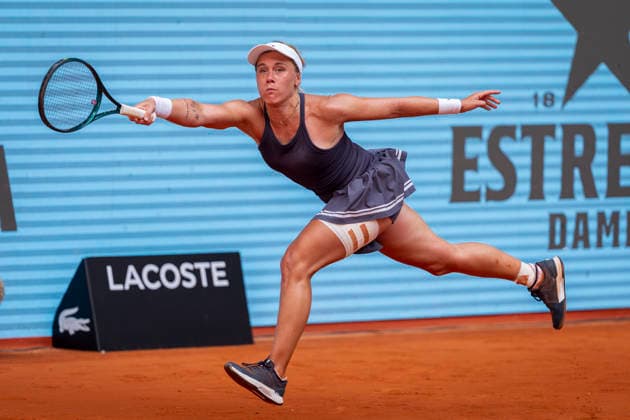 Mutua Madrid Open - Day Five MADRID, SPAIN - APRIL 24: Leolia Jeanjean of France in action against Coco Gauff of the United States in the second round match during the Mutua Madrid Open 2026 tournament celebrated at La Caja Magica on April 24, 2026 in Madrid, Spain. Madrid La Caja Magica Madrid Spain Copyright: xAlbertoxGardinx AGardin_20260424_Tennis_Madrid_Day5_0588