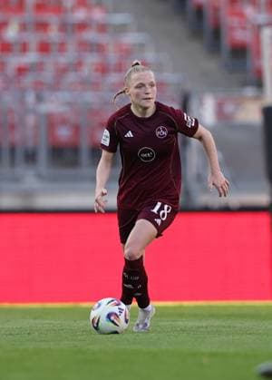 24.04.2026 - Fussball - Saison 2025 2026 - 1. Frauen - Fussball - Bundesliga - 23. Spieltag: 1. FC Nürnberg FCN ( Club ) - Hamburger SV HSV - Sportfoto Zink DaMa - xdaxmax - Franziska Mai (18, 1. FC Nürnberg FCN )