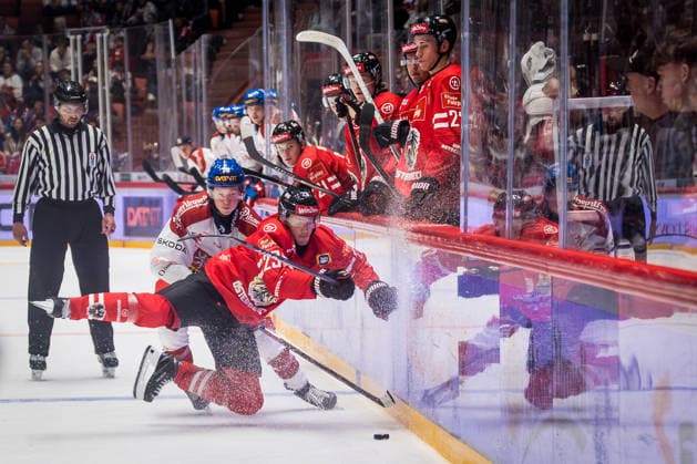 Ice hockey, Eishockey friendly: Czechia vs Austria in Jihlava, Czech Republic, April 24, 2026. From left Czech Tomas Galvas, Simeon Schwinger of Austria. (CTKxPhoto JaroslavxSvoboda) CTKPhotoP2026042408410  CTKPhotoP2026042408410