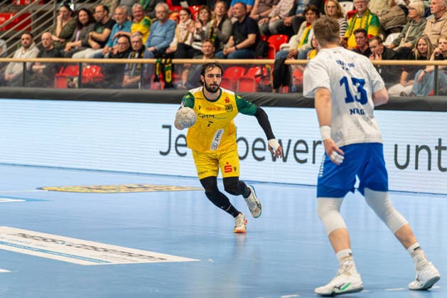 Hagen, Deutschland 24. April 2026: 2. Handball Bundesliga - 2025 2026 - Sp. 29 - VfL Eintracht Hagen gegen Dessau-Roßlauer HV Im Bild: Pouya Norouzi (VfL) Ischelandhalle Nordrhein Westfalen Copyright: xFotostandx xKruczynskix