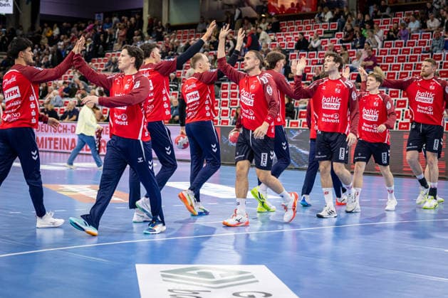 DAIKIN HBL: SG Flensburg-Handewitt vs MT Melsungen; 24.04.26 Team SG Flensburg-Handewitt beim Warm Up DAIKIN HBL: SG Flensburg-Handewitt vs MT Melsungen, GP JOULE Arena am 24.04.26 Copyright: xBEAUTIFULxSPORTS MarioxM.xKobergx