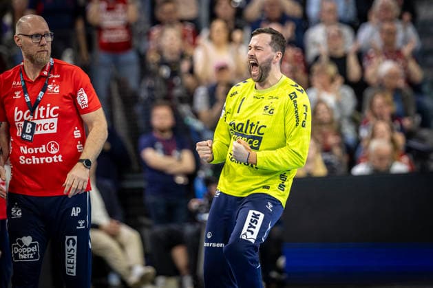 DAIKIN HBL: SG Flensburg-Handewitt vs MT Melsungen; 24.04.26 Jubel Freude über gehaltenen Ball bei Benjamin Buric (Nr.01, SG Flensburg-Handewitt) DAIKIN HBL: SG Flensburg-Handewitt vs MT Melsungen, GP JOULE Arena am 24.04.26 Copyright: xBEAUTIFULxSPORTS MarioxM.xKobergx
