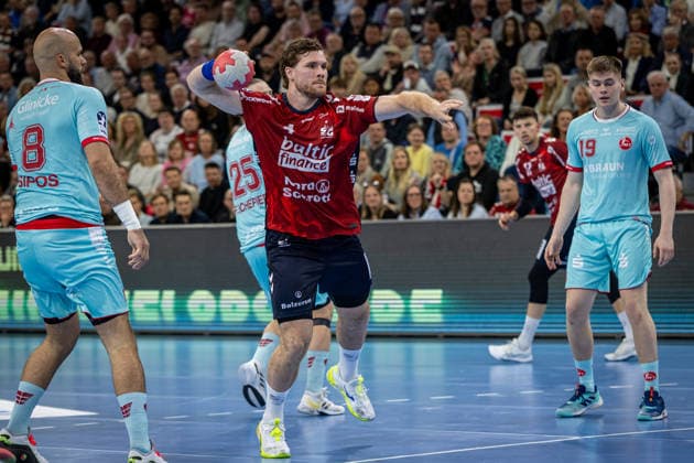 DAIKIN HBL: SG Flensburg-Handewitt vs MT Melsungen; 24.04.26 Johannes Golla (Nr.04, SG Flensburg-Handewitt) im Angriff DAIKIN HBL: SG Flensburg-Handewitt vs MT Melsungen, GP JOULE Arena am 24.04.26 Copyright: xBEAUTIFULxSPORTS MarioxM.xKobergx