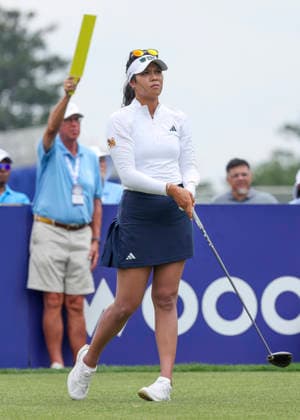 HOUSTON, TX - APRIL 24: Patty Tavatanakit (THA) watches her tee shot at 10 during the second round of The Chevron Championship on April 24, 2026 at Memorial Park Golf Course in Houston, Texas. (Photo by Leslie Plaza Johnson Icon Sportswire) GOLF: APR 24 LPGA, Golf Damen The Chevron Championship EDITORIAL USE ONLY Icon2604240662