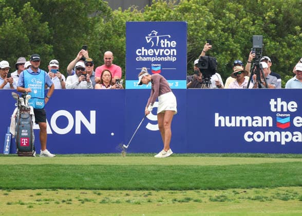 HOUSTON, TX - APRIL 24: Nelly Korda (USA) hits her tee shot on 9 during the second round of The Chevron Championship on April 24, 2026 at Memorial Park Golf Course in Houston, Texas. (Photo by Leslie Plaza Johnson Icon Sportswire) GOLF: APR 24 LPGA, Golf Damen The Chevron Championship EDITORIAL USE ONLY Icon2604240072