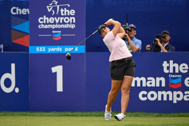 HOUSTON, TX - APRIL 24: Farah Bernadette O Keefe (a)(USA) watches her tee shot on 1 during the second round of The Chevron Championship on April 24, 2026, at Memorial Park Golf Course in Houston, Texas. (Photo by Ken Murray Icon Sportswire) GOLF: APR 24 LPGA, Golf Damen The Chevron Championship EDITORIAL USE ONLY Icon2604240072