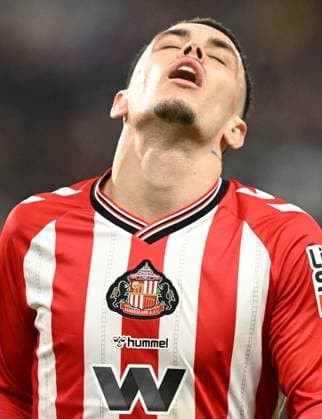 Enzo Le Fee of Sunderland looks dejected Sunderland v Nottingham Forest, Premier League, Football, Stadium of Light, Sunderland, UK - 24 Apr 2026Sunderland Stadium of Light United Kingdom EDITORIAL USE ONLY No use with unauthorised audio, video, data, fixture lists, club league logos or live services. Online in-match use limited to 120 images, no video emulation. No use in betting, games or single club league player publications. Copyright: xGreigxCowie Shutterstockx 16837541cx