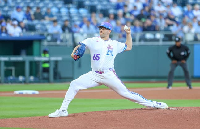 APR 24, 2026: Kansas City Royals starting pitcher Noah Cameron (65) throws a pitch against the Los Angeles Angels at Kauffman Stadium in Kansas City, MO. CSM Kansas City United States - ZUMAc04_ 20260424_zma_c04_015 Copyright: xRomanxPunox