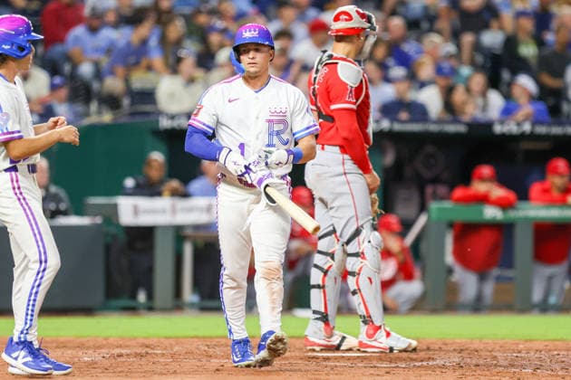 MLB, Baseball Herren, USA 2026: Angels Vs Royals April 24th APR 24, 2026: Kansas City Royals outfielder Isaac Collins (1) draws a walk in the 6th inning against the Los Angeles Angels at Kauffman Stadium in Kansas City, MO. Roman Puno CSM (Credit Image: Â Roman Puno Cal Media) Kansas City Missouri United States EDITORIAL USE ONLY Copyright: xx ZUMA-20260425_zma_c04_040.jpg RomanxPunox csmphotothree487882