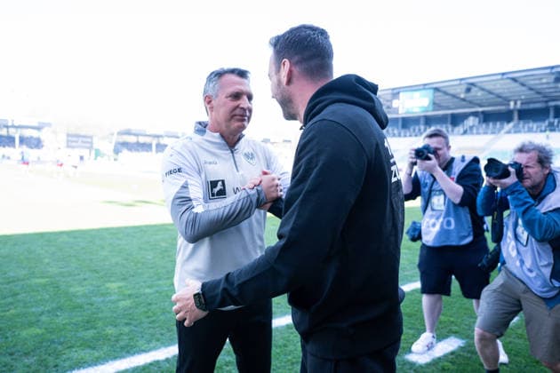 25.04.2026, Fussball, 2. Bundesliga, 31. Spieltag Saison 2025 2026, Preußen Münster - DSC Arminia Bielefeld, Trainer Alois Schwartz (Preußen Münster), Trainer Mitch Kniat (Arminia Bielefeld) xRHR-FOTO TKx
