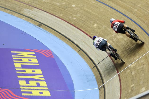 UCI Track World Cup: Nilai Picture by Alex Whitehead SWpix.com - 25 04 2026 - Cycling - UCI Track World Cup: Nilai - Velodrom Nasional Malaysia, Nilai, Malaysia - Women™s Sprint - Semifinals - Hetty van de Wouw (Netherlands), Liying Yuan (China) Nilai Velodrom Nasional Malaysia Malaysia Copyright: x xSWpix.comx(t axPhotographyxHubxLtd)xAlexxWhitehead SWpix.comx SWP-3030-13101