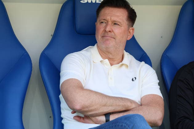 25.04.2026, xrekx, Fussball 2.Bundesliga, Karlsruher SC - Hannover 96 v.l. Christian Titz Trainer (Hannover 96) (DFL DFB REGULATIONS PROHIBIT ANY USE OF PHOTOGRAPHS as IMAGE SEQUENCES and or QUASI-VIDEO) Karlsruhe
