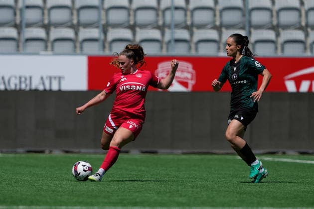Schweiz: AXA Women s Super League 2025 26, FC Thun vs Yverdon FC - Stockhorn Arena, Thun: Alana Burkhart (22 Thun) Copyright: xKjetilxWaberx