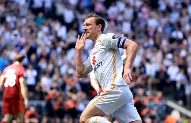 Alex Gilbey of Milton Keynes Dons celebrates scoring their side s second goal of the game Milton Keynes Dons v Tranmere Rovers, EFL Sky Bet League Two, Football, Stadium MK, Milton Keynes, UK - 25 Apr 2026Milton Keynes Stadium MK United Kingdom EDITORIAL USE ONLY No use with unauthorised audio, video, data, fixture lists, club league logos or live services. Online in-match use limited to 120 images, no video emulation. No use in betting, games or single club league player publications. Copyright: xGeorgexTewkesbury Shutterstockx 16838787t