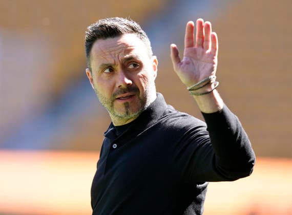 Wolverhampton, England, 25th April 2026. Roberto De Zerbi coach of Tottenham during the Wolverhampton Wanderers vs Tottenham Hotspur Premier League match at Molineux, Wolverhampton. Picture credit should read: Andrew Yates Sportimage EDITORIAL USE ONLY. No use with unauthorised audio, video, data, fixture lists, club league logos or live services. Online in-match use limited to 120 images, no video emulation. No use in betting, games or single club league player publications. SPI_001_AY_WOLVES_SPURS SPI-4731-0001
