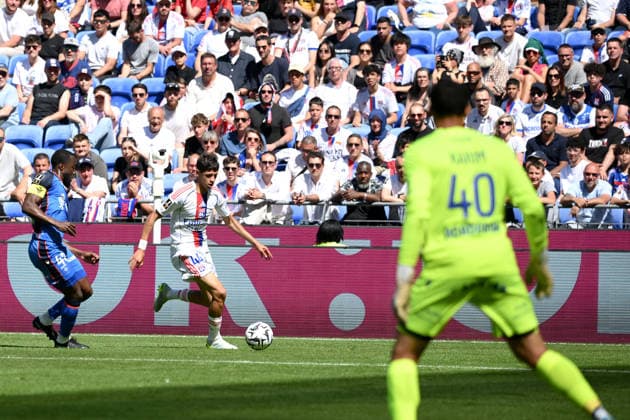 Olympique Lyonnais v AJ Auxerre - Ligue 1 McDonald s 2025 2026 44 Khalis MERAH (ol) during the Ligue 1 McDonald s match between Lyon and Auxerre at Groupama Stadium on April 25, 2026 in Lyon, France. Lyon France  Copyright: xFEPx 776348368