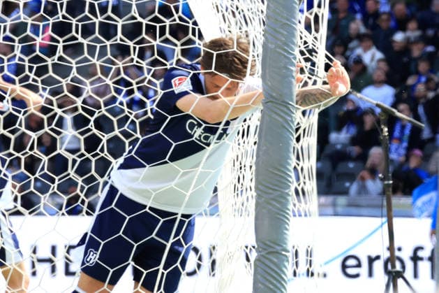 DEU, DFL, 2. FBL, Hertha BSC vs. Holstein Kiel, 25.04.2026, Berliner Olympiastadion, Berlin, DEU, DFL, 2. FBL, Hertha BSC vs. Holstein Kiel, im Bild Dawid Kownacki (Hertha BSC Berlin 9) DFL - regulations prohibit any use of Photographs as image sequences and or quasi-video