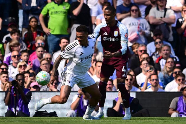 Fulham v Aston Villa, Premier League Fulham striker Rodrigo Muniz (9) under pressure from Aston Villa defender Ezri Konsa (4) during the Premier League match between Fulham and Aston Villa at Craven Cottage, London, UK on 25 April 2026. London Craven Cottage Greater London UK Editorial use only DataCo restrictions apply See www.football-dataco.com , Copyright: xDennisxGoodwinx PSI-24149-0066