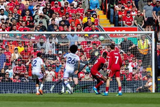 Football - FA Premier League - Liverpool FC v Crystal Palace FC LIVERPOOL, ENGLAND - Saturday, April 25, 2026: Liverpool s Alexander Isak scores the first goal, his first in 2026, during the FA Premier League match between Liverpool FC and Crystal Palace FC at Anfield. (Photo by David Rawcliffe Propaganda) LIVERPOOL Anfield MERSEYSIDE ENGLAND  Copyright: xDavidxRawcliffex P2026-04-25-Liverpool_Crystal_Palace-56