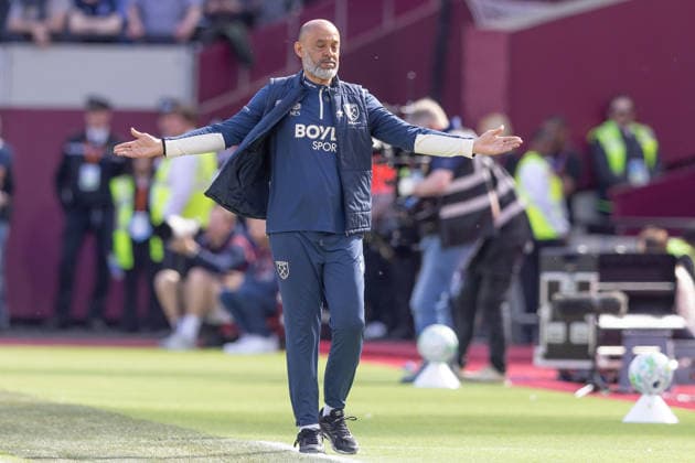 West Ham United v Everton, Premier League, Football, London Stadium, London, UK - 25 Apr 2026 West Ham United Head Coach Nuno Espirito Santo reacts London London Stadium Stratford GBR, UK NEWSPAPERS OUT Copyright: xEllixBirchx