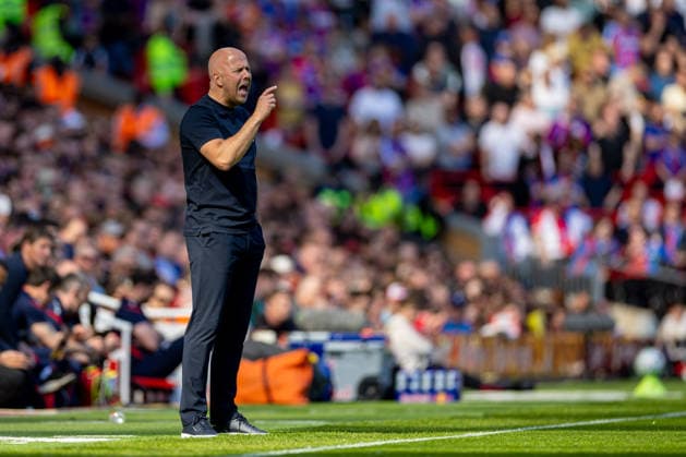 Football - FA Premier League - Liverpool FC v Crystal Palace FC LIVERPOOL, ENGLAND - Saturday, April 25, 2026: Liverpool s head coach Arne Slot during the FA Premier League match between Liverpool FC and Crystal Palace FC at Anfield. (Photo by David Rawcliffe Propaganda) LIVERPOOL Anfield MERSEYSIDE ENGLAND  Copyright: xDavidxRawcliffex P2026-04-25-Liverpool_Crystal_Palace-89