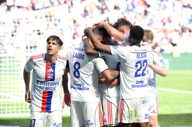Olympique Lyonnais v AJ Auxerre - Ligue 1 McDonald s 2025 2026 17 Afonso MOREIRA (ol) during the Ligue 1 McDonald s match between Lyon and Auxerre at Groupama Stadium on April 25, 2026 in Lyon, France. Lyon France  Copyright: xFEPx 776348368