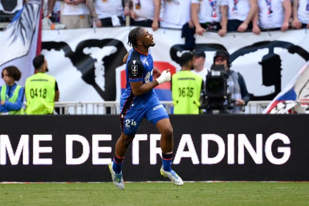 Olympique Lyonnais v AJ Auxerre - Ligue 1 McDonald s 2025 2026 24 Bryan OKOH (aja) during the Ligue 1 McDonald s match between Lyon and Auxerre at Groupama Stadium on April 25, 2026 in Lyon, France. Lyon France  Copyright: xFEPx 776348368