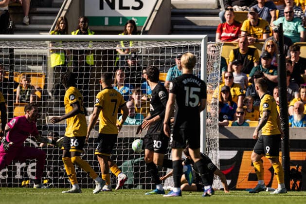 25th April 2026; Molineux Stadium, Wolverhampton, West Midlands, England; Premier League Football, Wolverhampton Wanderers versus Tottenham Hotspur; Joao Palhinha of Tottenham Hotspur scores in the 82nd minute to make the score 0-1 GodfreyxPitt