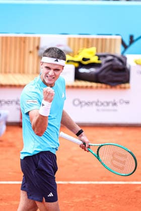 Mutua Madrid Open 2026 - Day 6 Jakub Mensik of the Czech Republic celebrates during his Men s Singles match on Day Six of the Mutua Madrid Open at La Caja Magica on April 25, 2026, in Madrid, Spain. Madrid Madrid Spain  Copyright: xMiguelxReisx originalFilename:reis-notitle260425_npZoU.jpg