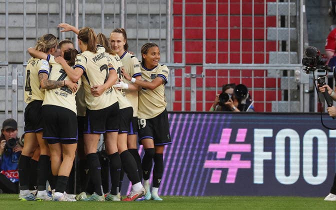 Eva Pajor Torjubel 0-1 , Fc Bayern München-Barcelona Halbfinal Women Champions League , Frauen Fußball , in den Allianz Arena Stadion, in München , Bayern , Deutschland. April 25 , 2026 . Photo by: Davide Elias IPA Photo Pressefoto DENL Copyright: xDavidexEliasx