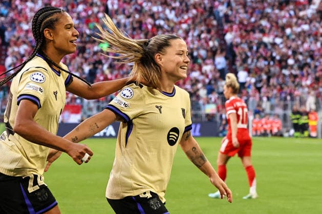 UEFA Womens Champions League 2025 26 - FC Bayern vs. FC Barcelona, Barca - Halbfinale - Hinspiel - Samstag, 25.04.2026 - Allianz Arena , München (Bayern, Deutschland) Esmee Brugts (FC Barcelona, 24) und Claudia Pina (FC Barcelona, 9) am jubeln Copyright: xSümeyyexAkcöltekinx